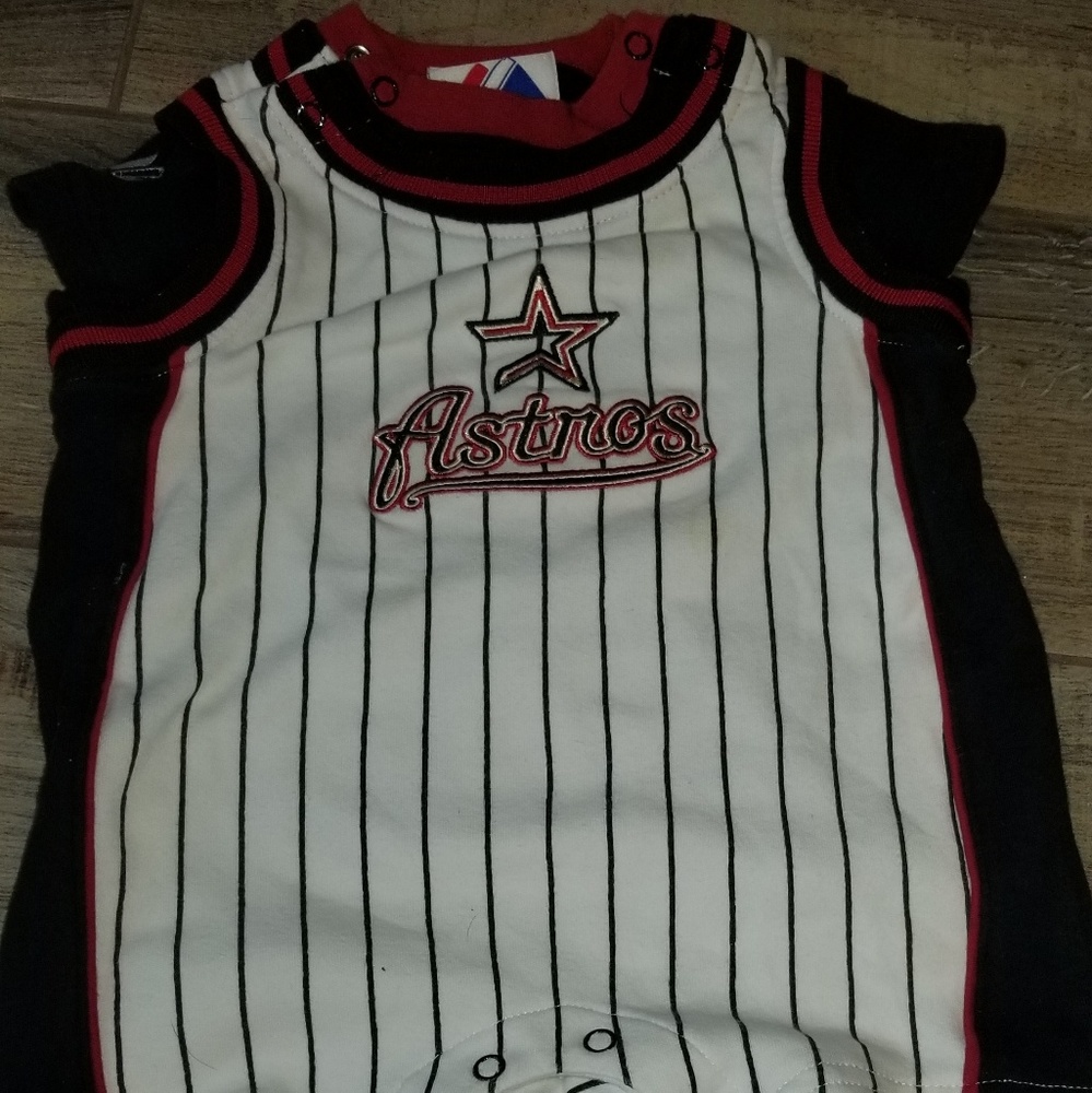 Astros romper